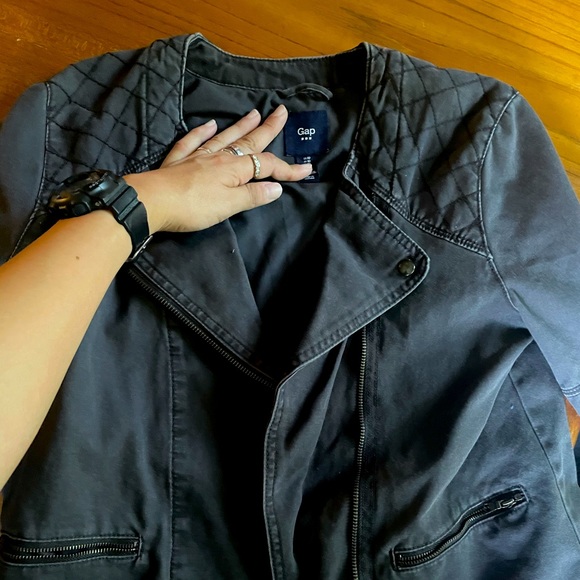 Gap Jacket - Picture 2 of 3